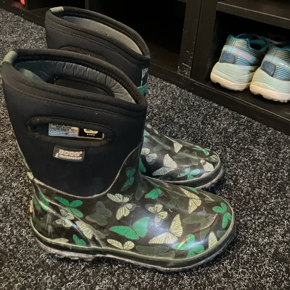 Women’s Bogs size 6